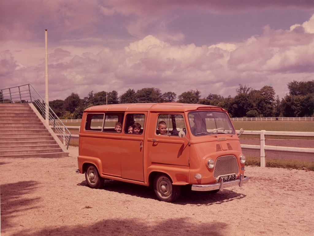 ESTAFETTE MICROCAR