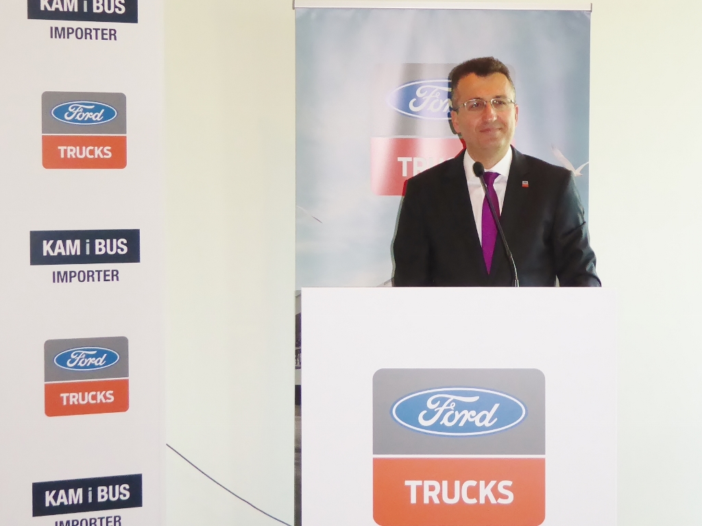 Podpredsednik Ford Trucks Serhan Turfan, je pohvalil Slovenijo in njen odličen geostrateški položaj ter nakazal ambiciozne načrte pri prodaj