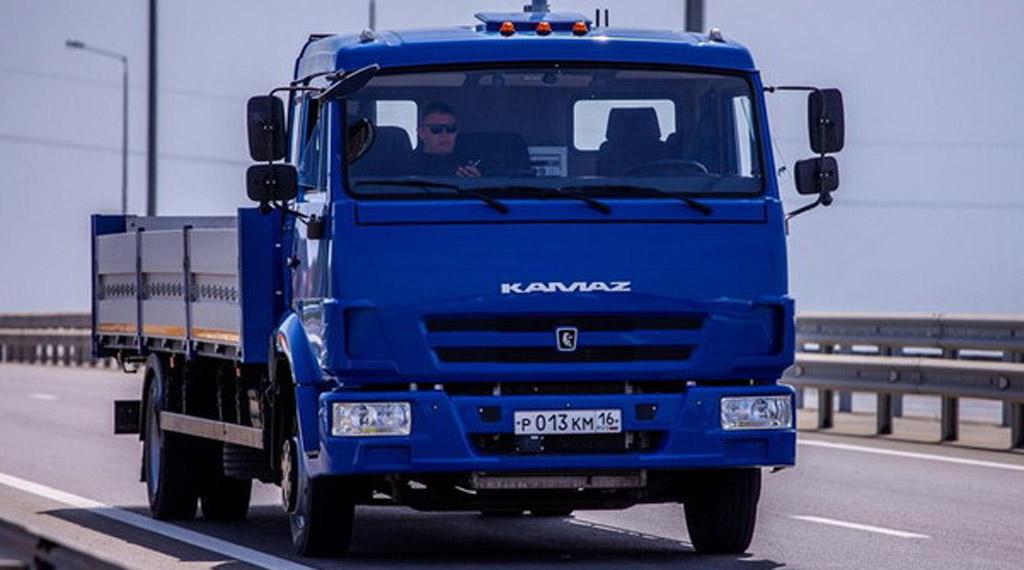 Tudi ruski KamAZ brez voznika