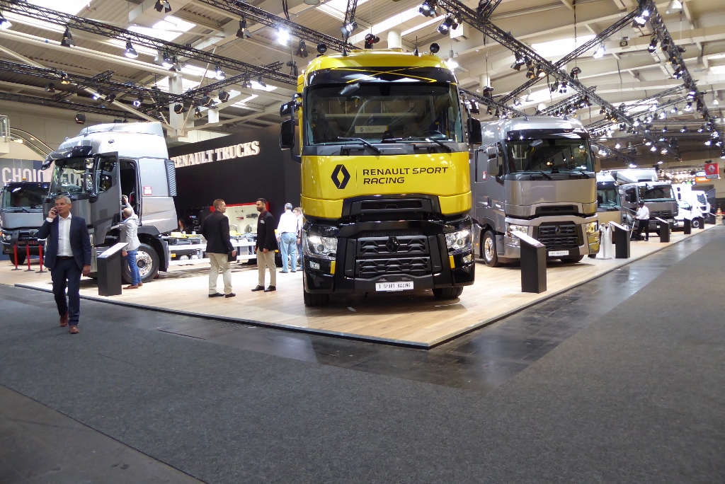 Renaul Trucksov RS