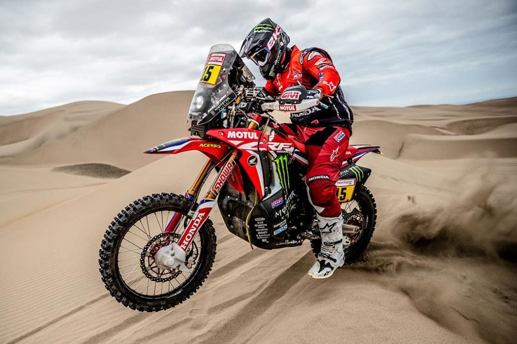 Vodilni med motoristi Ricky Brabec.