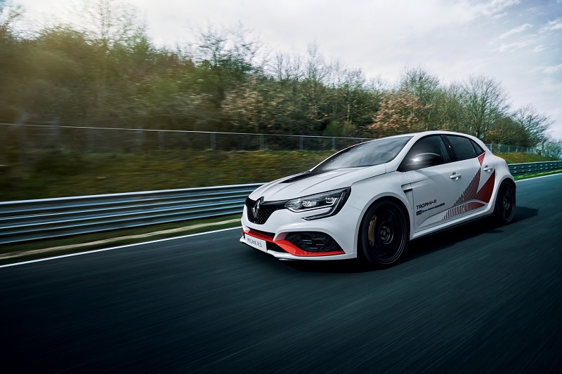 MÉGANE R.S. TROPHY-R spet najhitrejši na Nordschleife