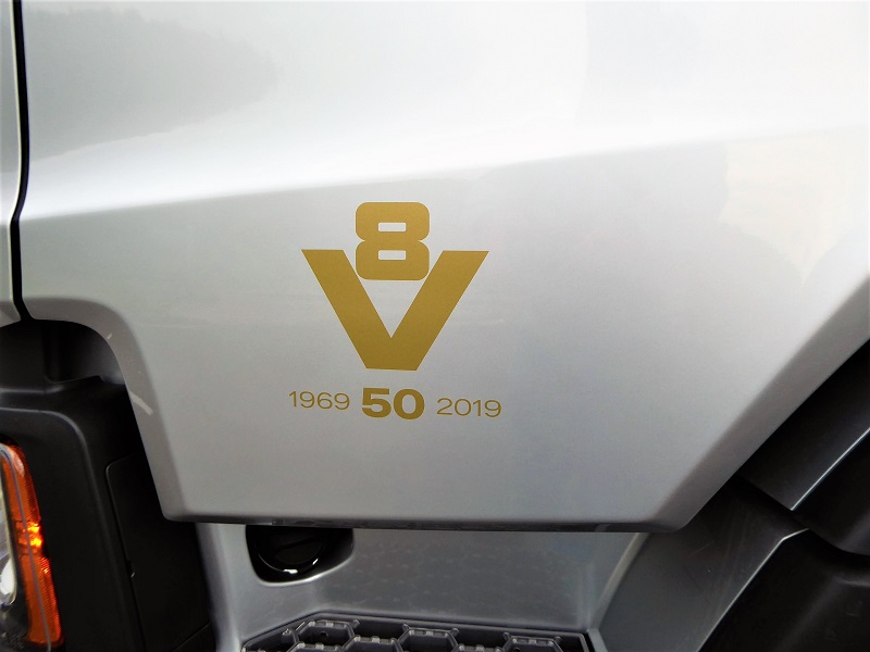 50 let že Scania navdušuje z V8 motorji.