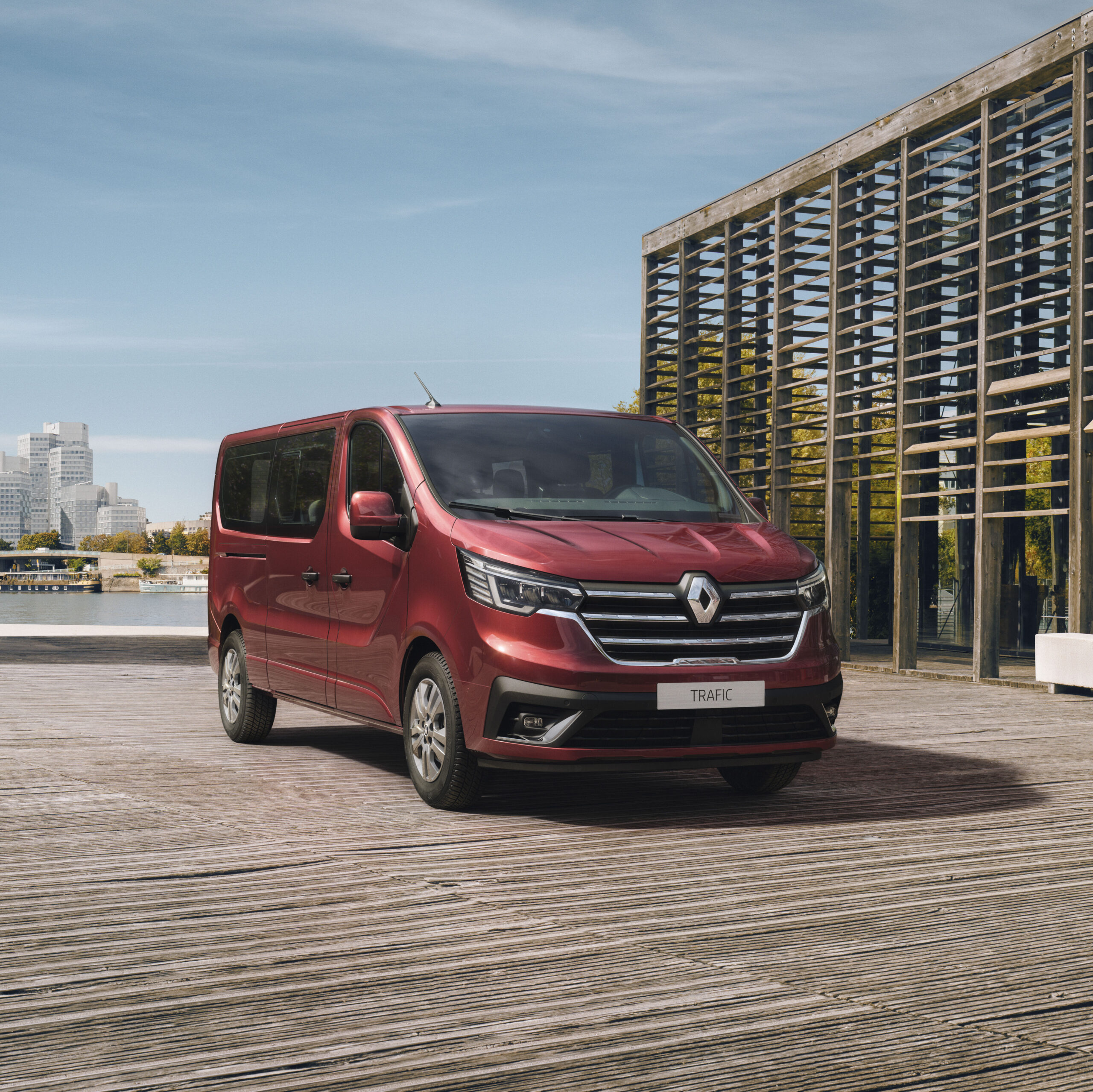 Nova Renaulta Trafic Combi in Spaceclass