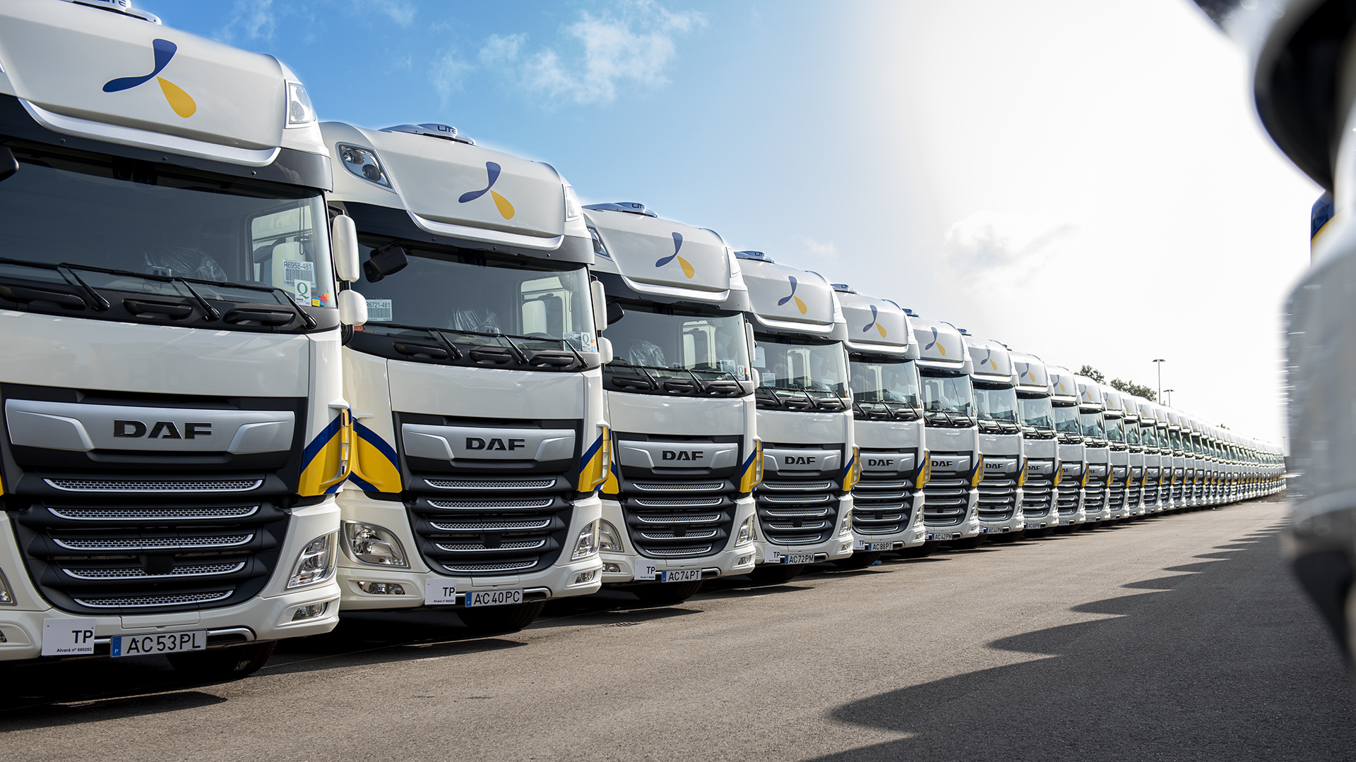 Naročili 1300 DAF-ov