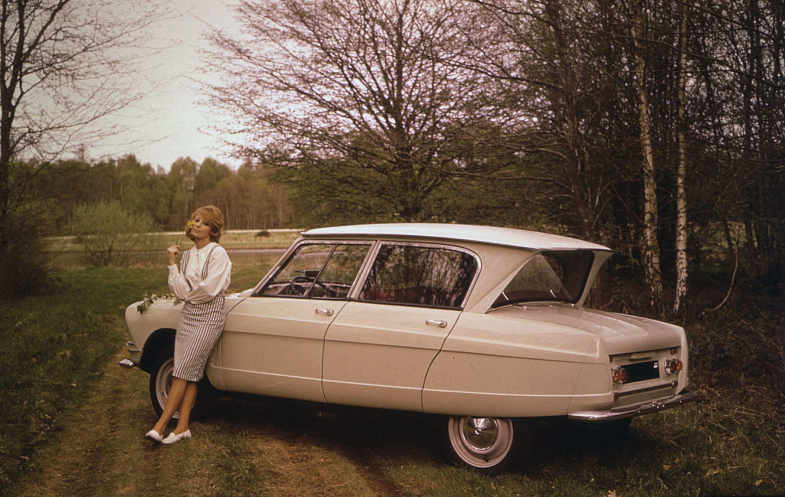 CITROËN AMI 6, EDINSTVENI VIDEZ S STREHO V ČRKI Z