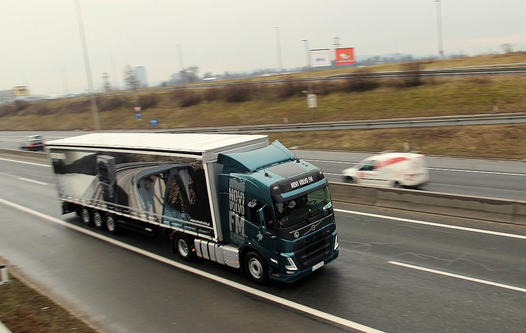 Po cesti z Volvom FM 420