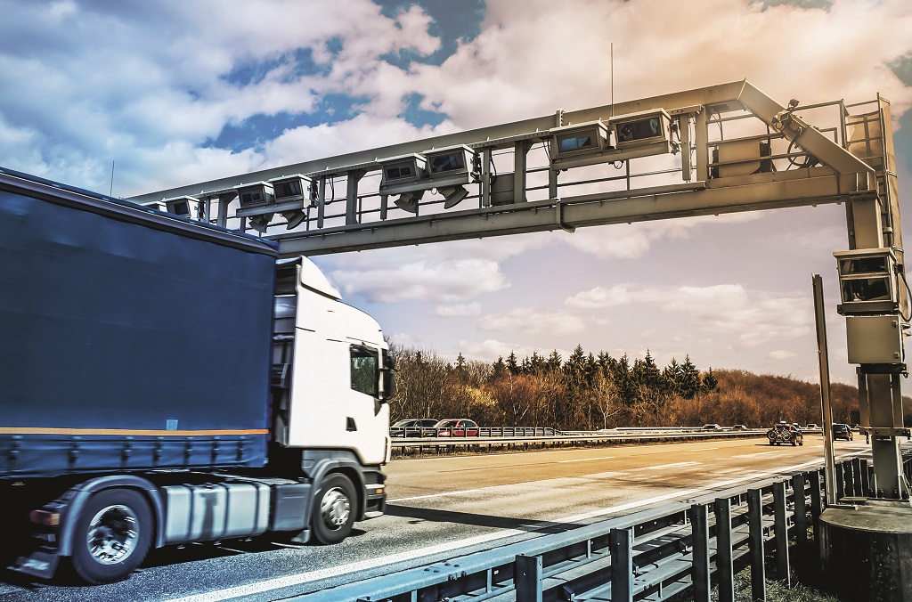 DKV Mobility nudi plačevanje nove cestnine e-TOLL na Poljskem