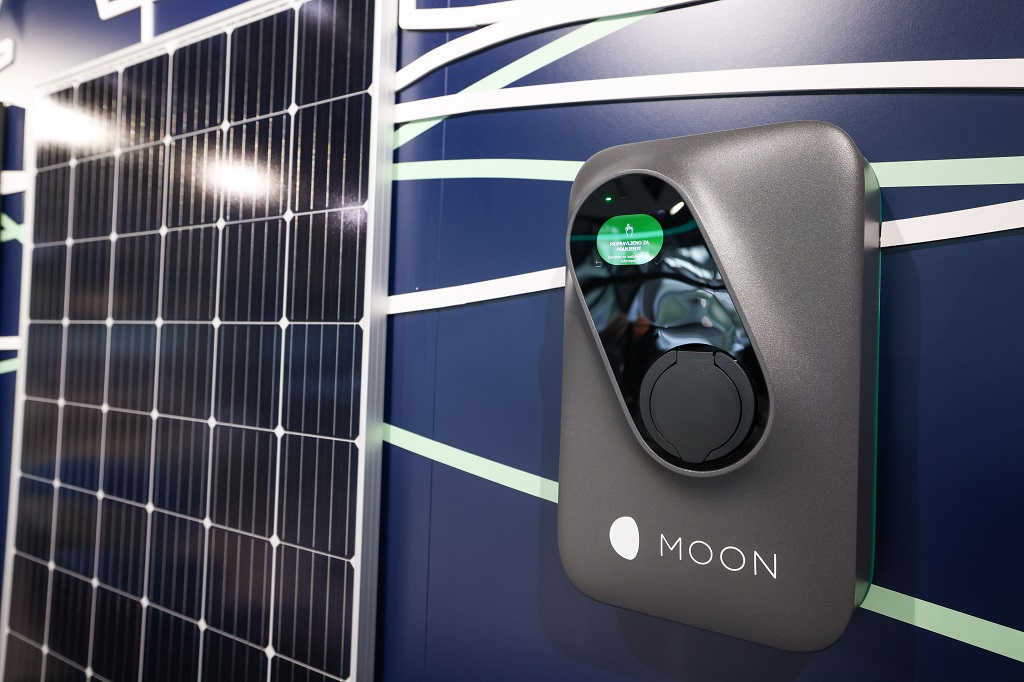 Porsche Slovenija in znamka MOON skrbita za celostno elektrifikacijo