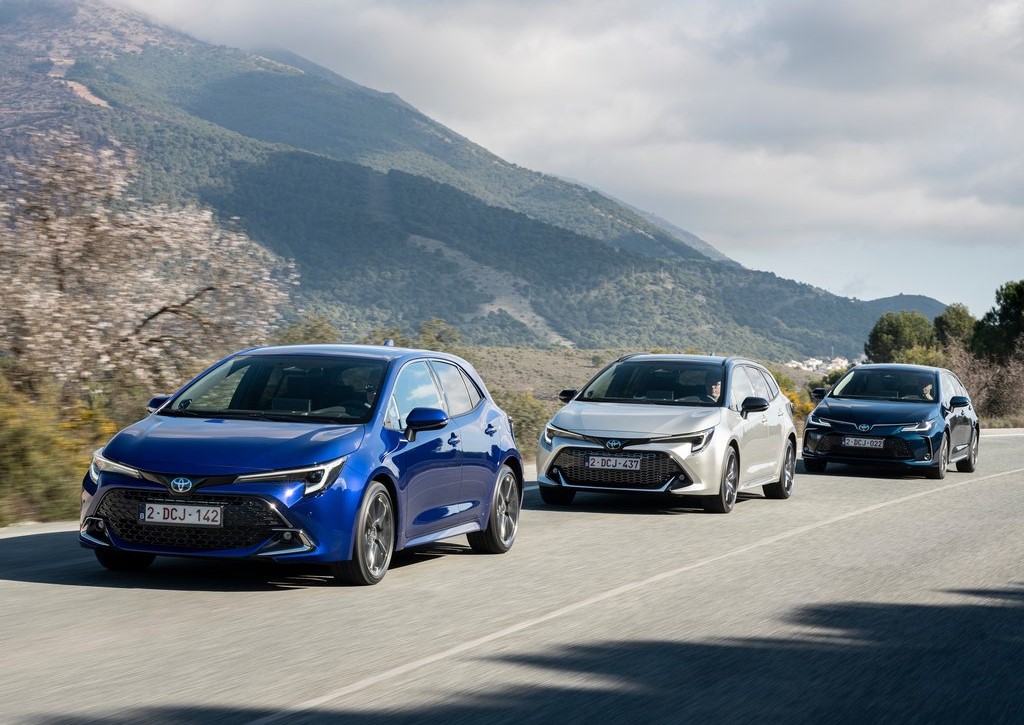 NOVA COROLLA: Prefinjen in sodoben videz, boljša zmogljivost, več užitka pri vožnji in izboljšana digitalna uporabniška izkušnja