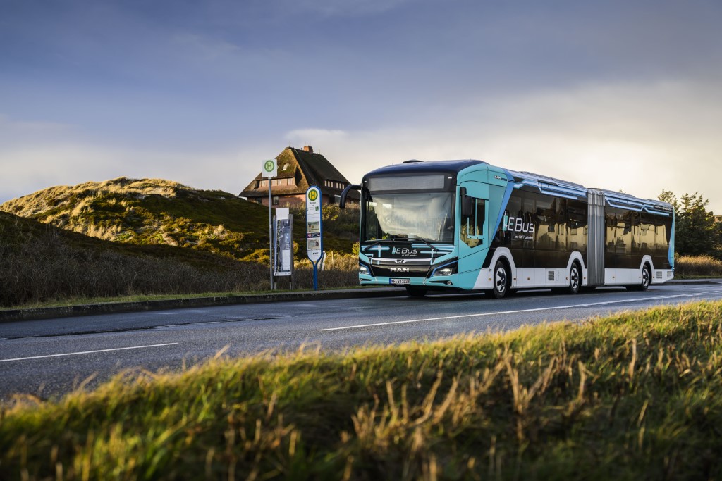 Z elektriko do vrha: MAN je vodilni na trgu e-busov v Evropi