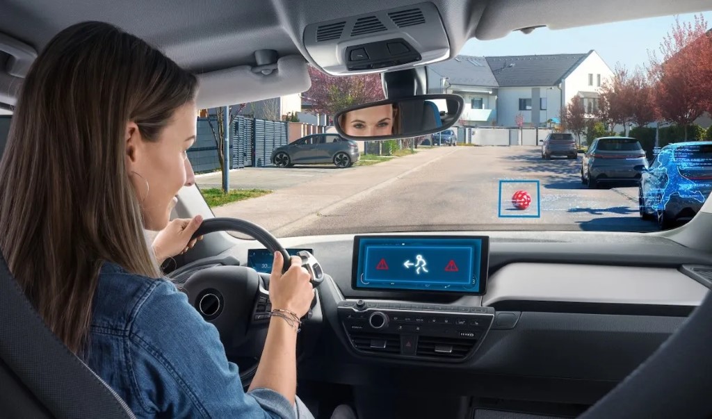 Bosch se je povezal z Microsoftom za raziskovanje novih mejnikov z generativno UI