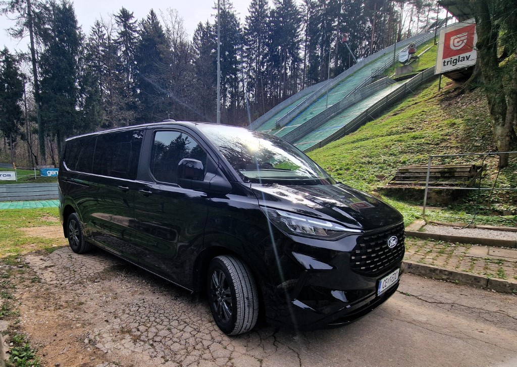 Prevoz na višjem nivoju Tourneo Custom