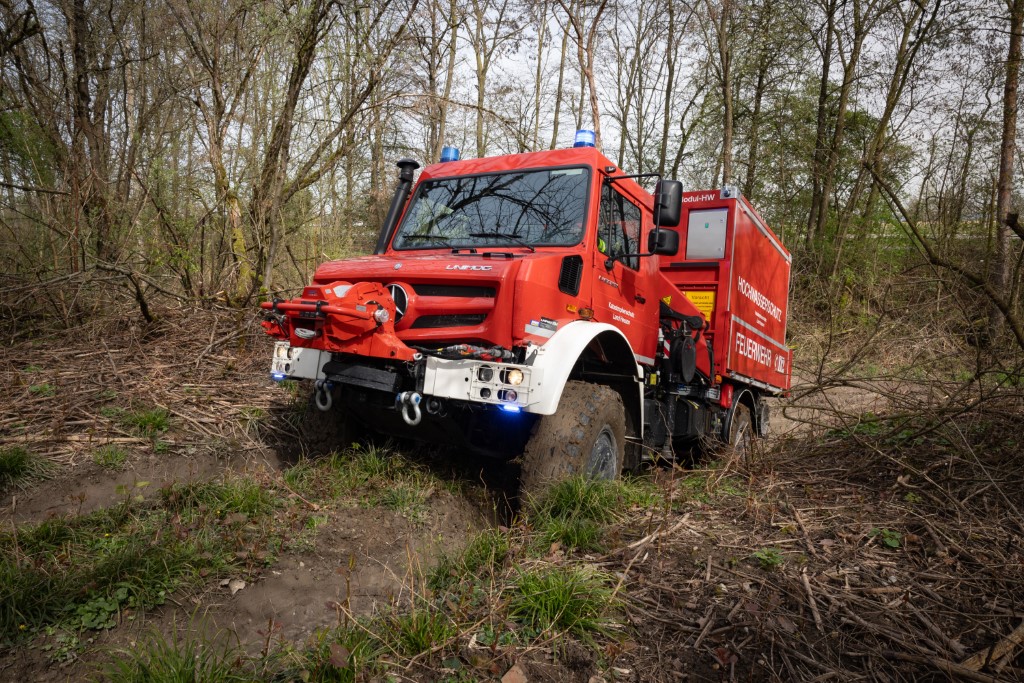 Ekstremno terensko gasilsko vozilo Unimog