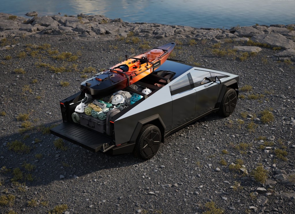 Kontroverzni pick-up obiskal Slovenijo Tesla Cybertruck