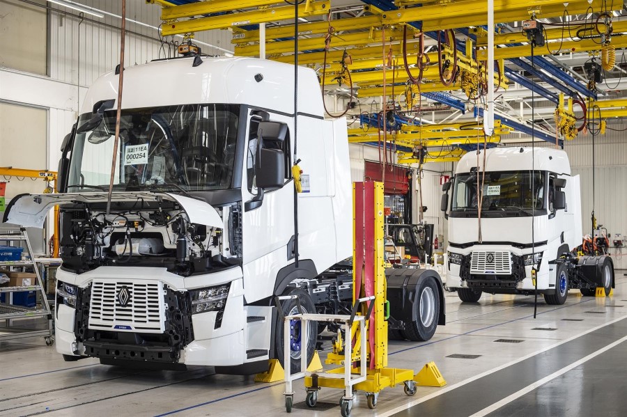 60 let tovarne Renault Trucks v Bourg-en-Bresse