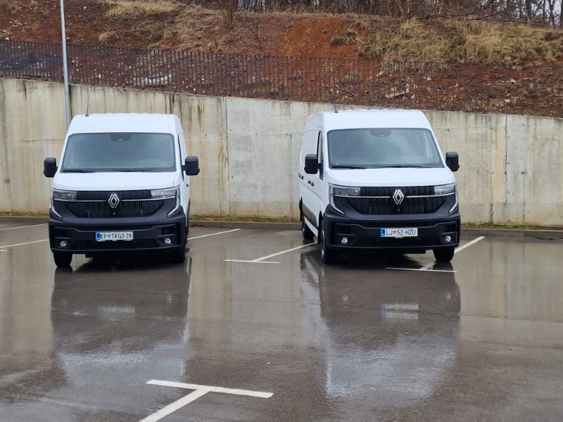 45 let Renaultovega Mastra
