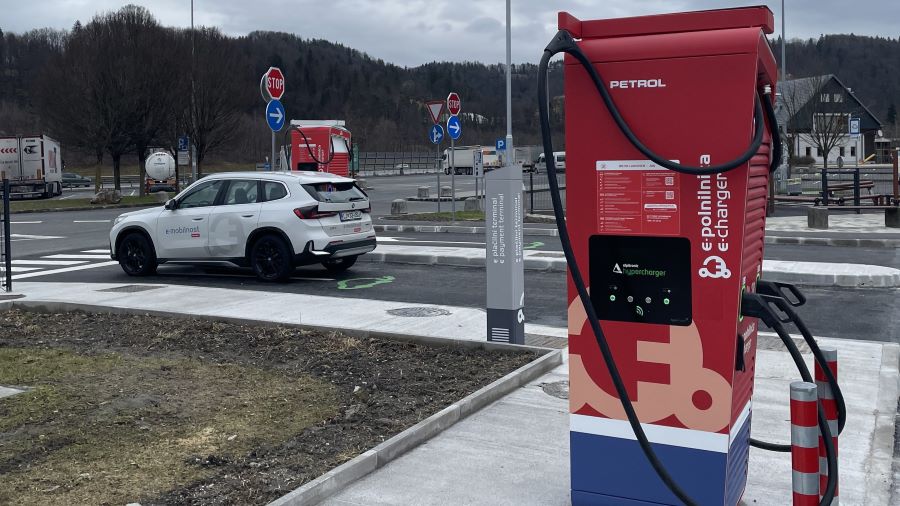 Nove hitre polnilnice na Lukovici in v Kopru