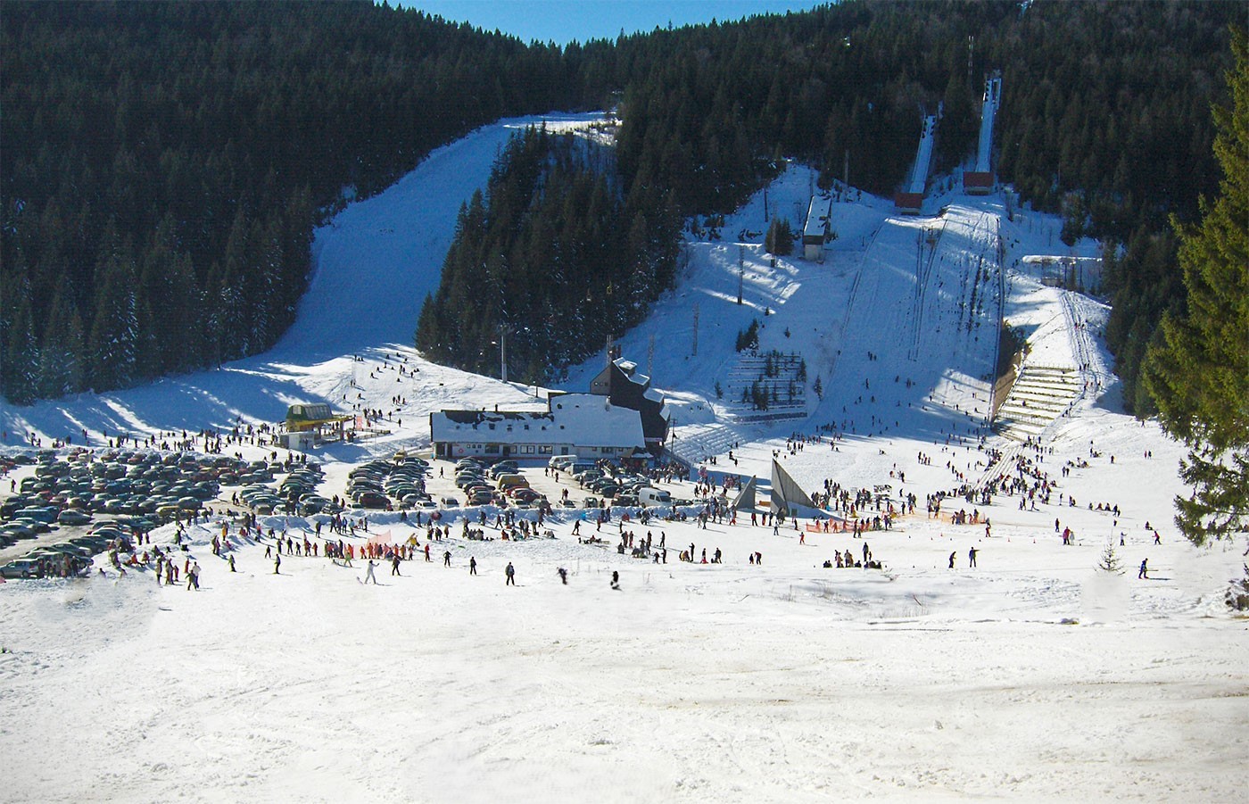 Skakalnice na Igmanu in smučišče.