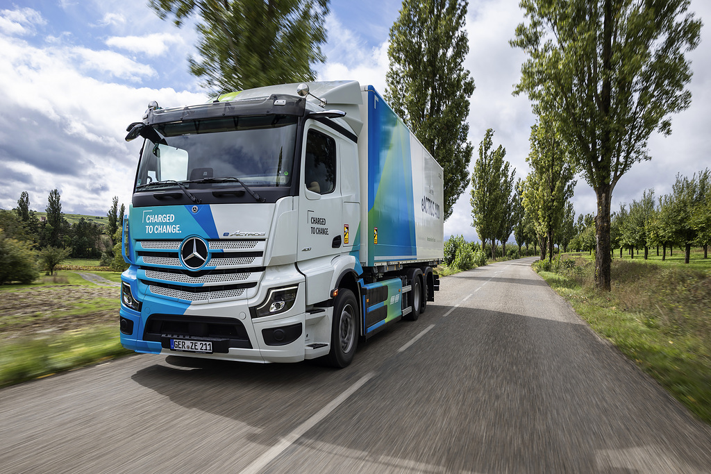 Mercedes-Benz Trucks predstavlja novi eActros 400, ki temelji na modelu eActros 600