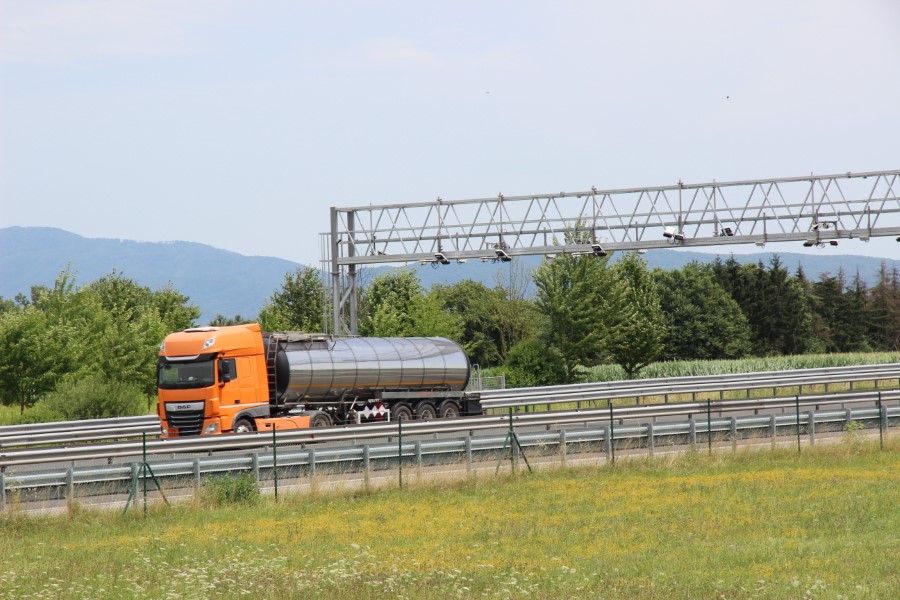 Nove cestnine za tovornjake že veljajo