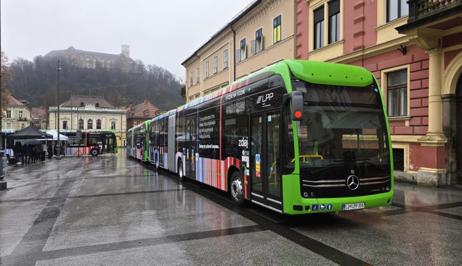 Po Ljubljani zapeljali avtobusi na vodik