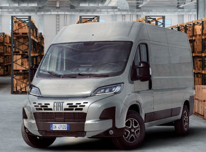 Fiat Ducato ponuja izjemno prostoren in prilagodljiv tovorni prostor, ki omogoča učinkovito organizacijo tovora pri vsakodnevnem delu. Foto: